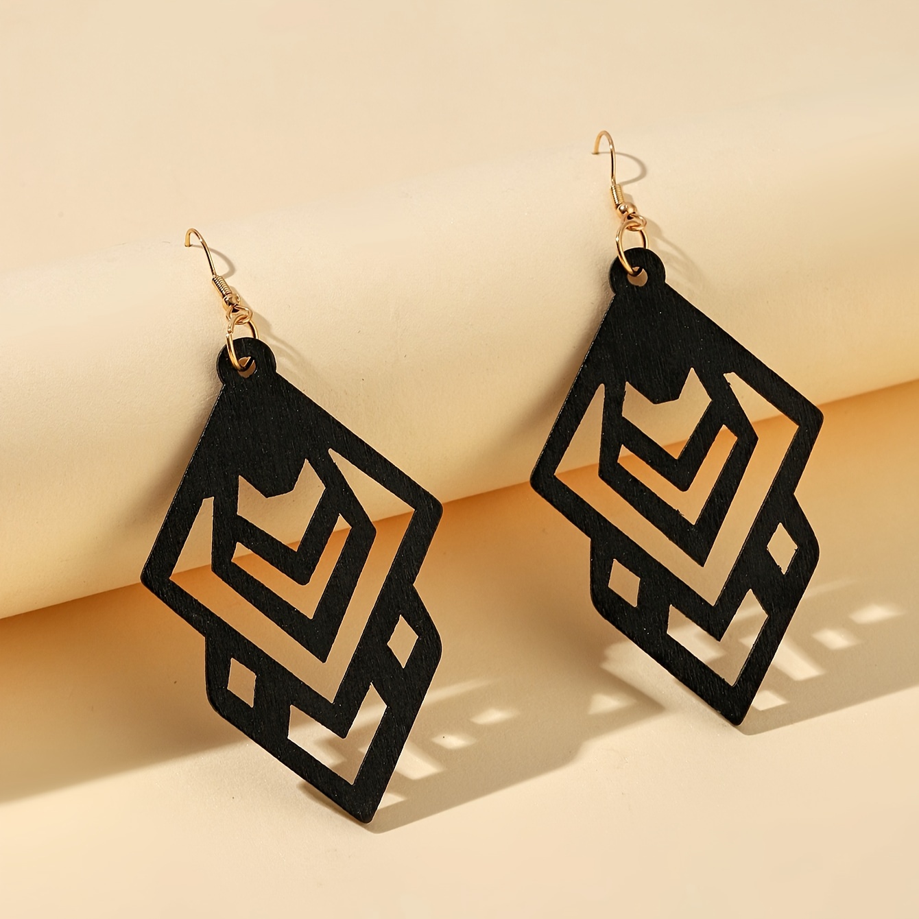 

Black Rhombus Shape Hollow Pattern Dangle Earrings Retro Simple Style Wooden Jewelry Fall Winter Ear Ornaments