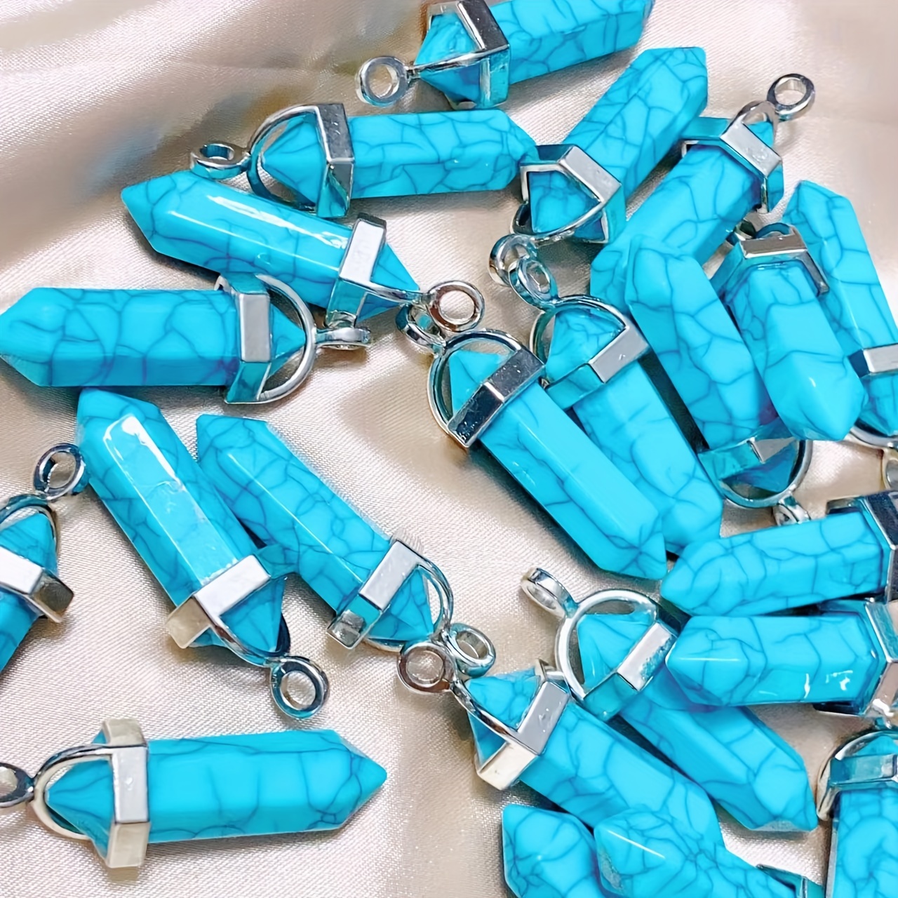 2pcs Turquoise Bullet Shape Pendant Set