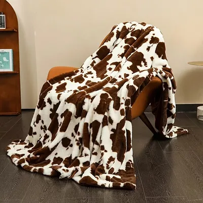 1pc Cow Print Flannel Blanket, Dormitory Office Nap Blanket, Air Conditioning Sofa Blanket