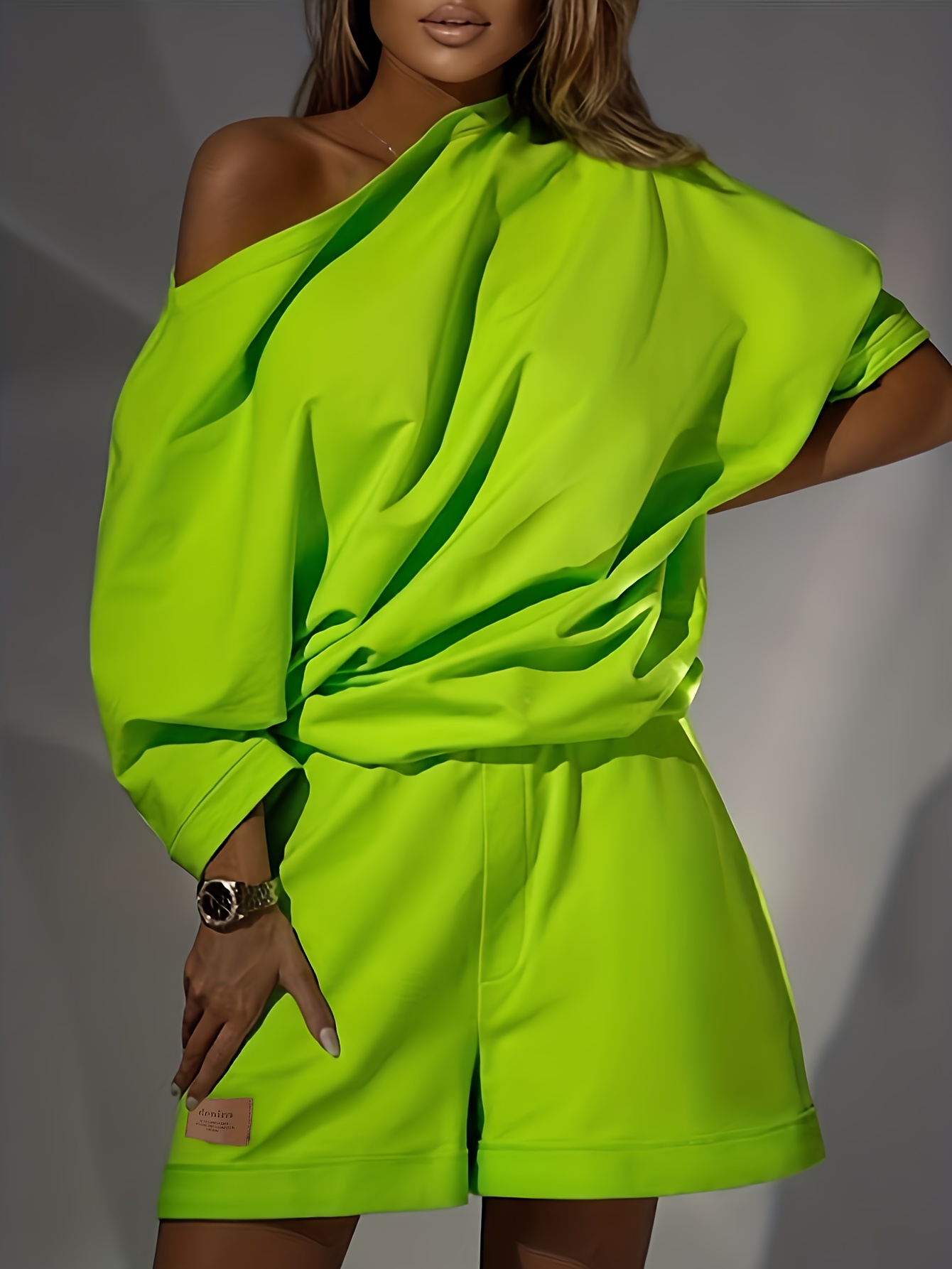 σετ δύο τεμαχίων με μονό ώμο και χαλαρή γραμμή Στοιχεία είδους 10