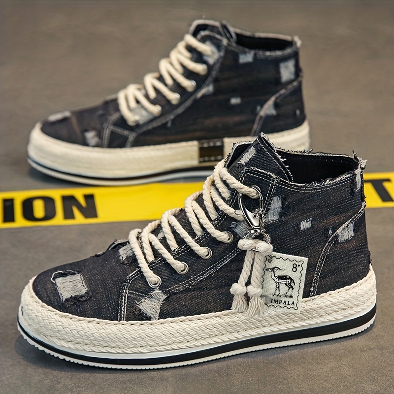 thumbnail image 1 of Zapatillas de skate de caña alta de mezclilla desgastada para hombre con buen agarre, transpirables y con cordones, estilo alpargatas., 1 of 5