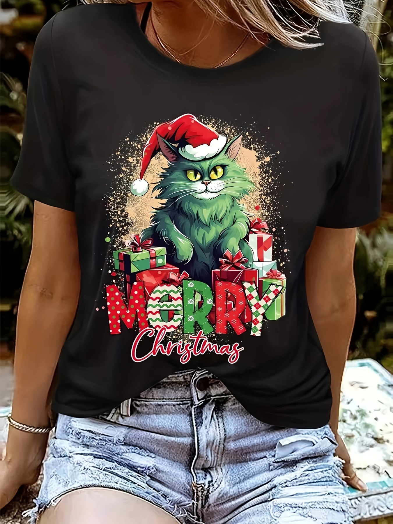 Women's Christmas Green Cat Print T-Shirt Black Casual Round Neck Tee  with Santa Hat Presents Design, Medium *-Washable Fabric for H
