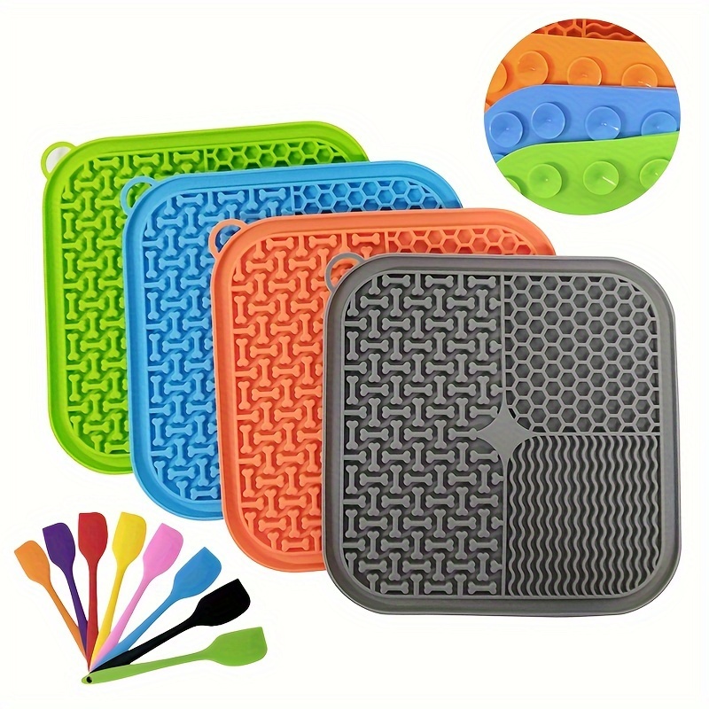 Clover Shape Pet Lick Mat Slow Feeding Mat Silicone Licking Pad for Ca –  savvypetz