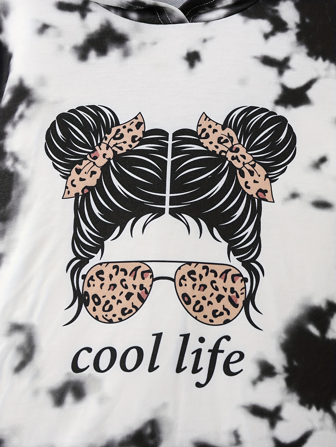 Classy Mom Life with Leopard Pattern Shades & Cool Messy Bun Tote