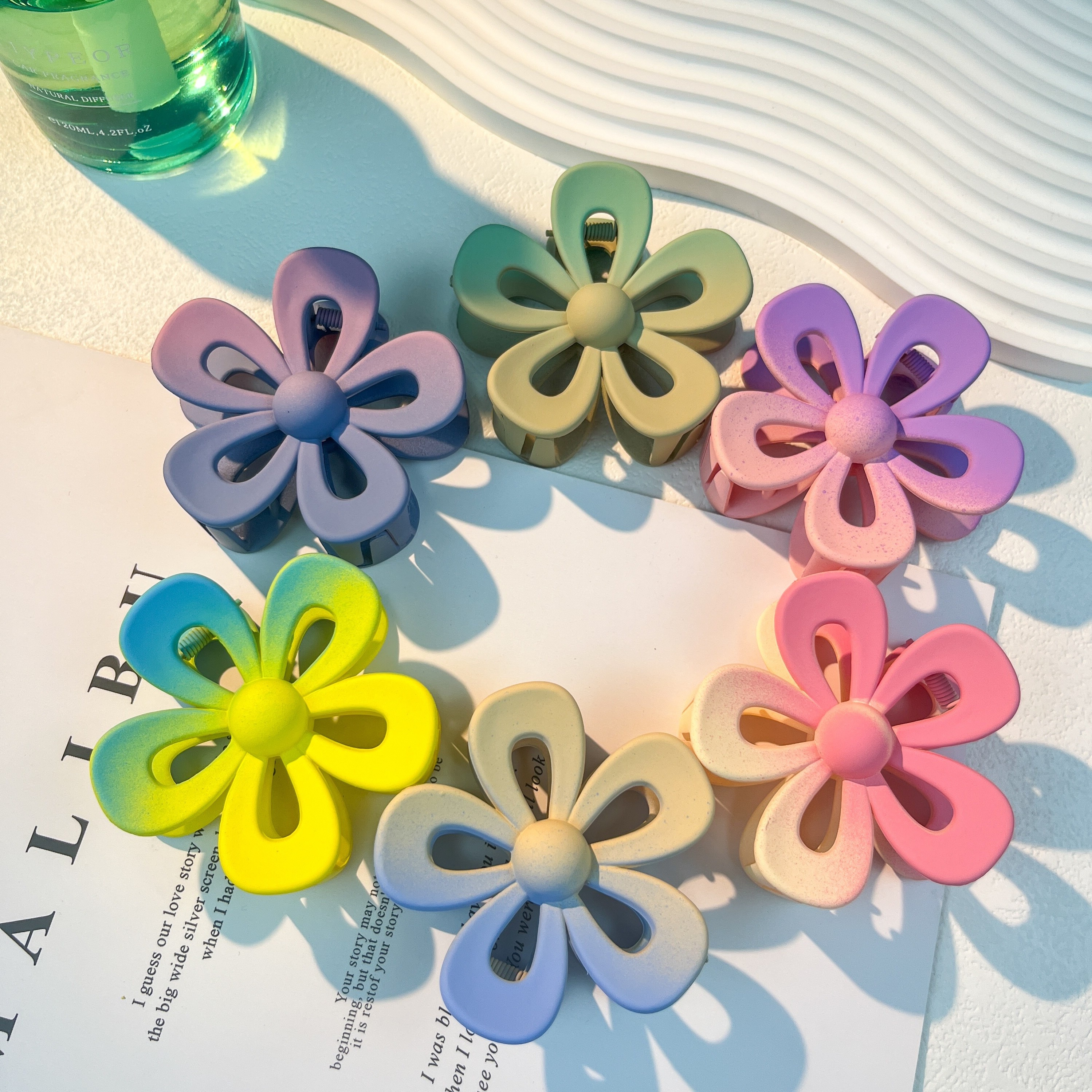 

6 Pcs Gradient Color Hair Claw Clips Plastic Matte Flower Hair Clips For Women Non Slip Jaw Clips Barrettes Hair Accessories Hair Clip For Thick Hair