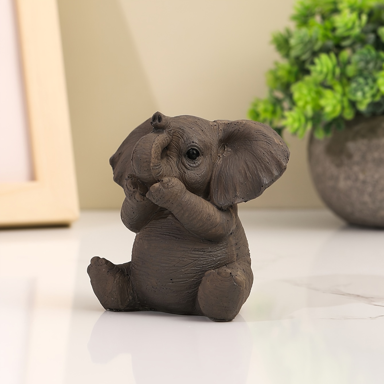Elephant Decor Statue, Elephant Gifts For Women, Modern Home Decor Accents  For Living Room, Dining Room Table Office Desktop,room Decor,home Decor -  Temu