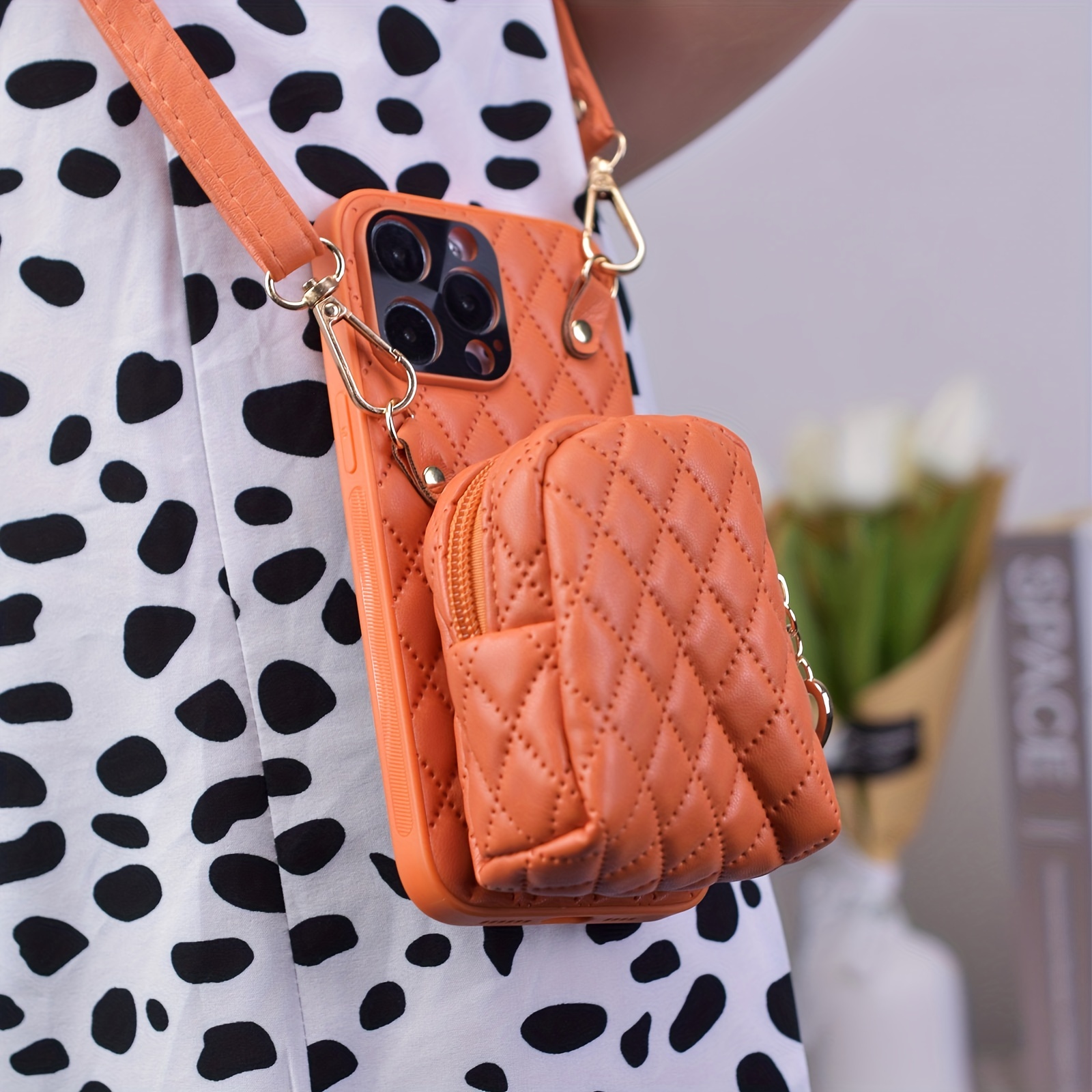 

Chic Orange Diamond Grid Pattern Phone Case With Strap, Faux Leather, Hardware Zipper Card Holder Wallet, Precise Camera Frame Fit For 14/13/12/11 Plus Pro Max - 4.7x3.82x1.85 Inches