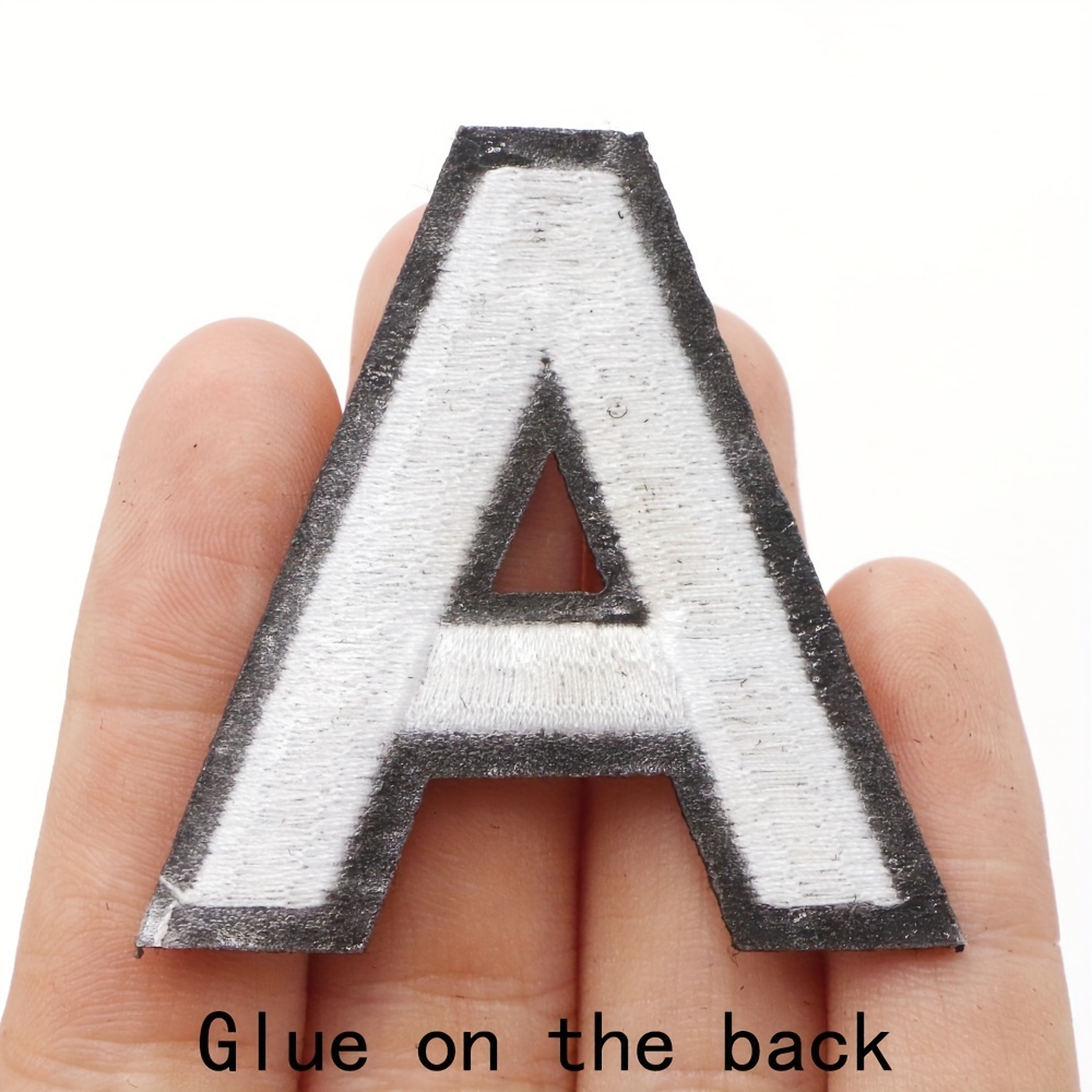 Oli and Alex Letras termoadhesivas de 2.4 pulgadas – 7 piezas de letras K  blancas para ropa – Super pegamento – No necesita coser – Alfabeto bordado