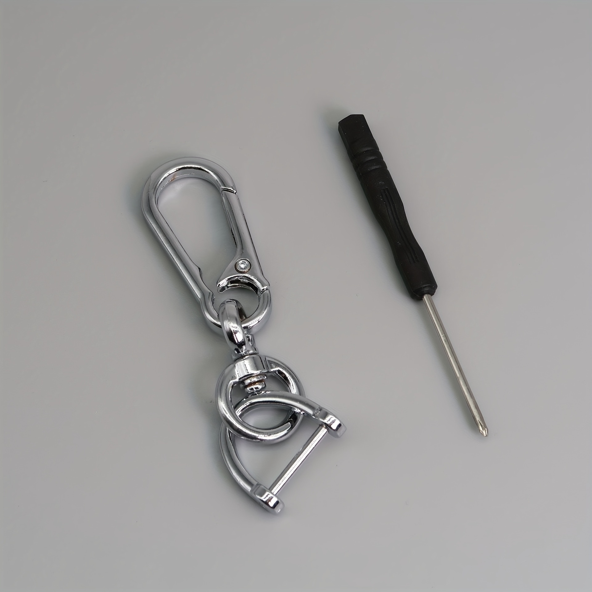 Cobee Carabiner Clip Keychain, 4 Pieces Metal Carabiner Shape Key Ring  Keyring Key Holder Clips Hook Holder Organizer for Car Keys Finder for Men