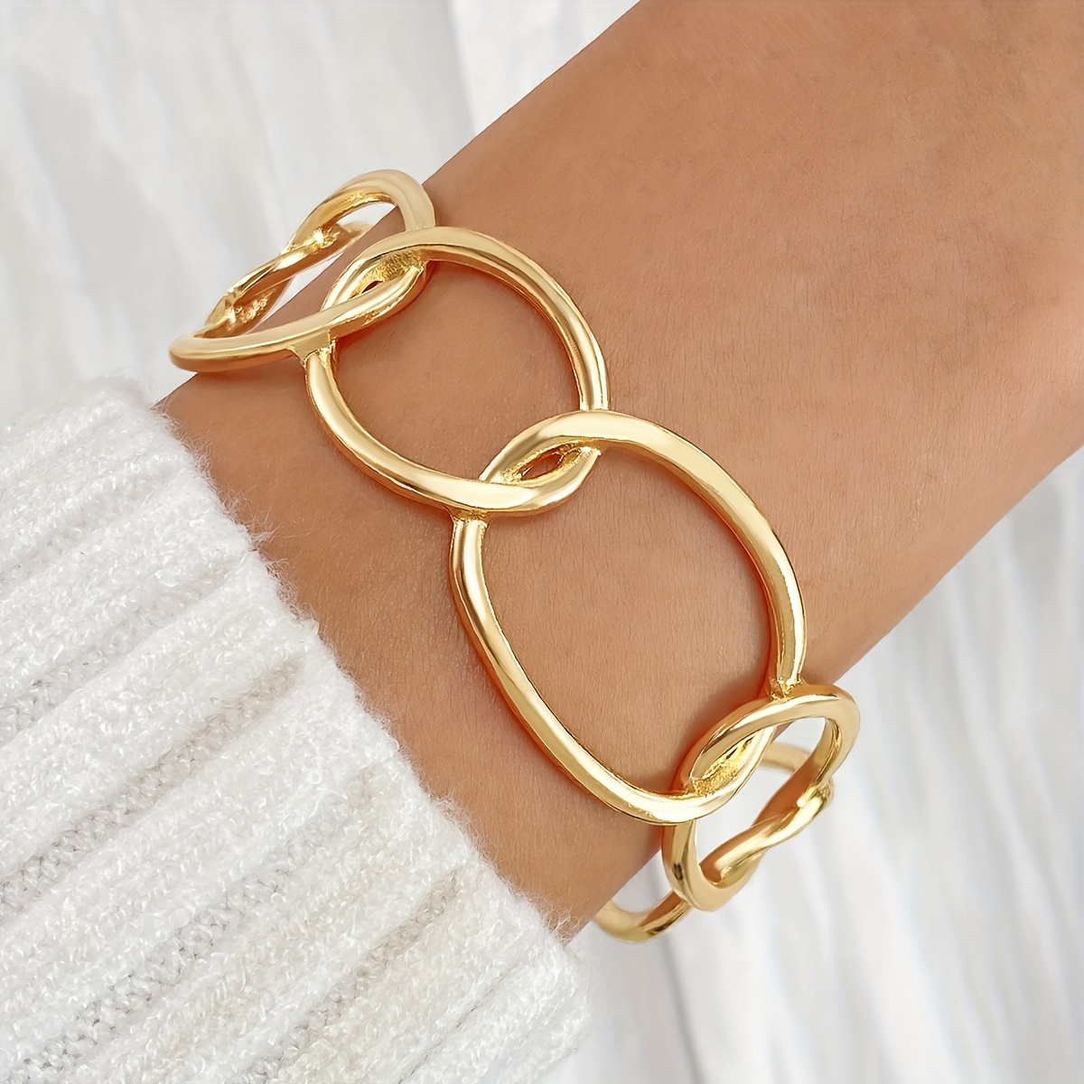 

Simple Alloy Hollow Circle Hoop Chain Cuff Bangle Vintage Jewelry Gift For Women