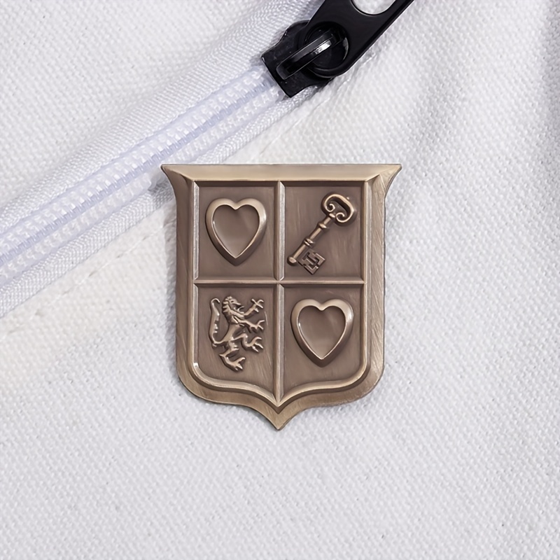 

Adventure Game Shield Enamel Pin, Retro Key Heart Collect Brooch, Lapel Badge, Backpack Clothes Jewelry Pin Gift For Men