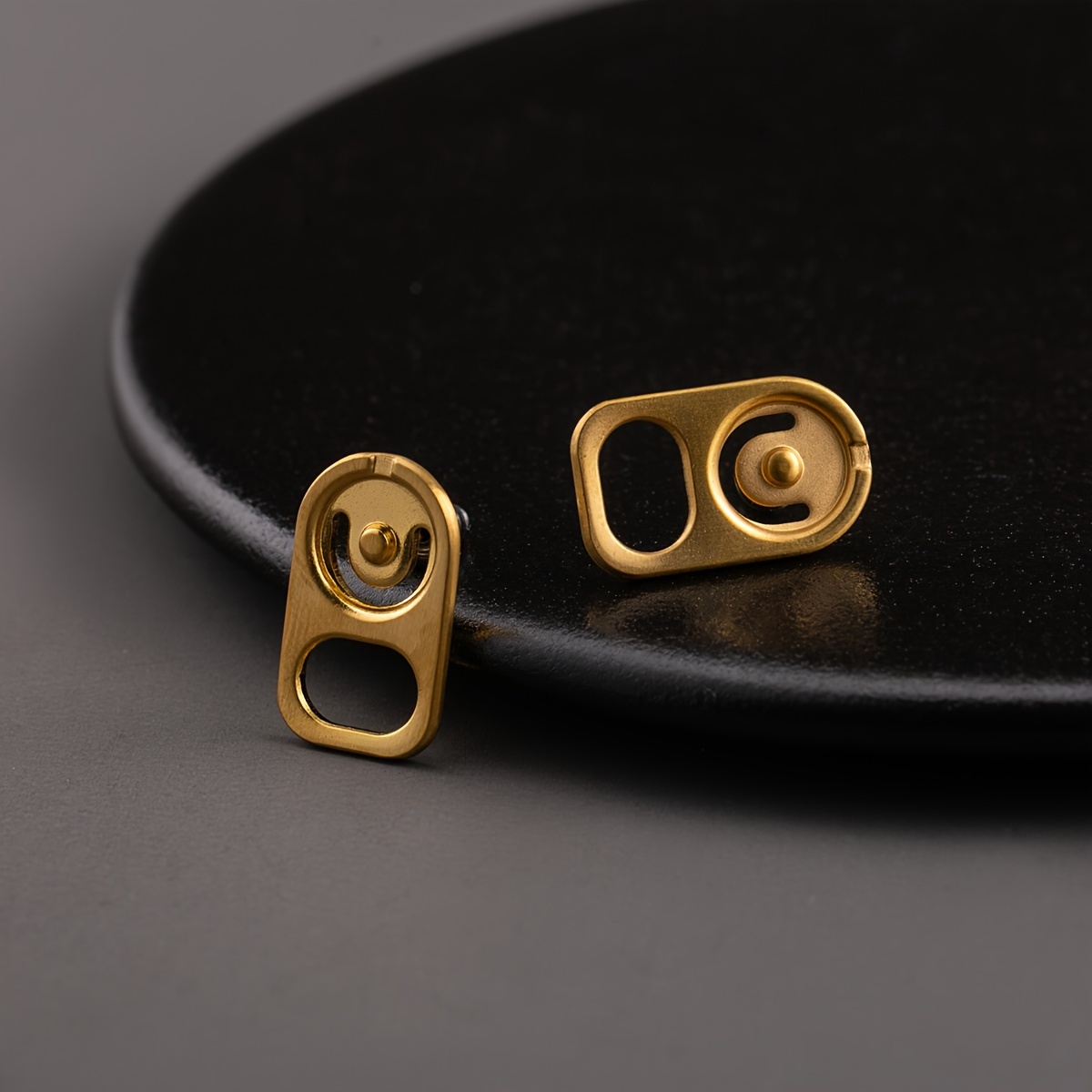 Men's Geometric 304L Stainless Steel Ear Studs — Modern Design