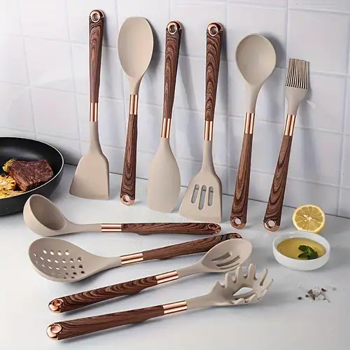 Set 12 pz utensili da cucina in silicone e legno naturale nero