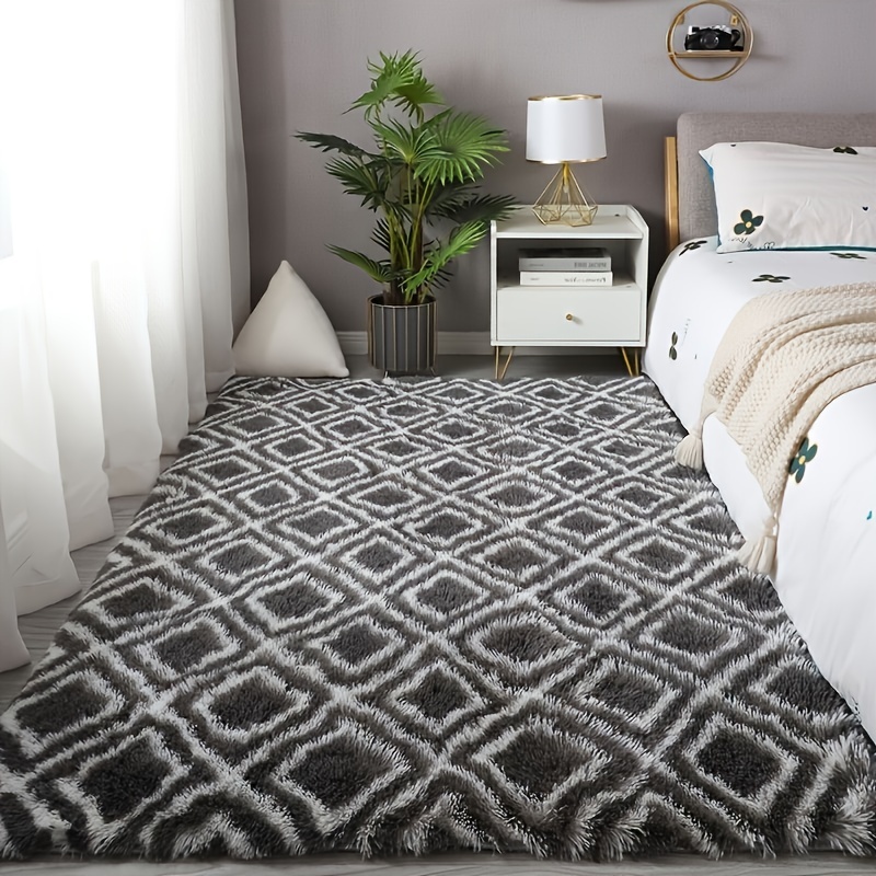 Soft Geometric Patterned Plush Rug for Bedroom 23.6x42.7in