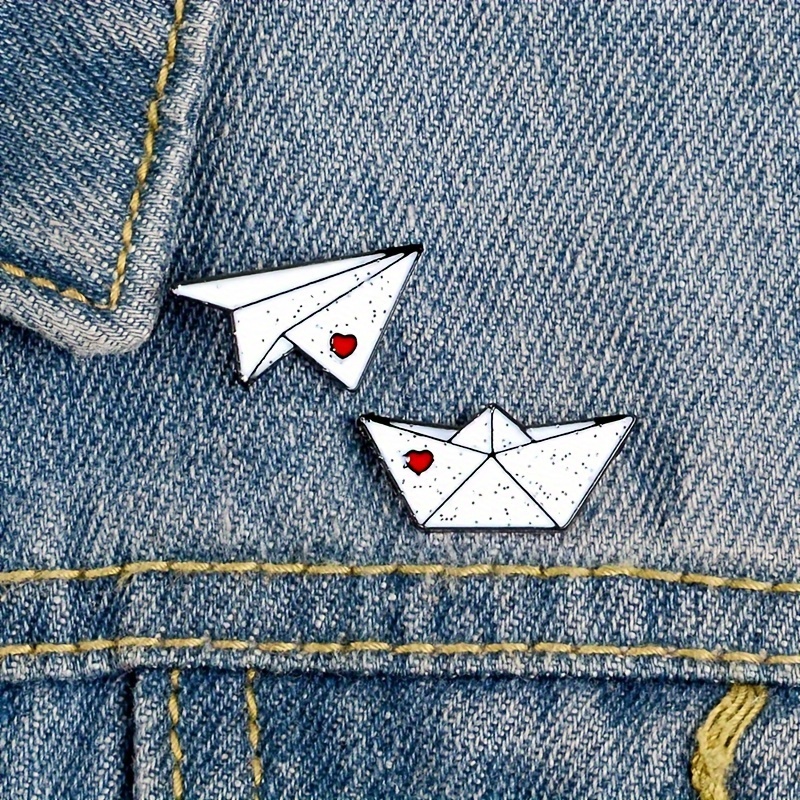 

1/2pcs/origami Paper Boat Enamel White Lover Brooch Pin Cute Trendy Costume Jewelry Gift