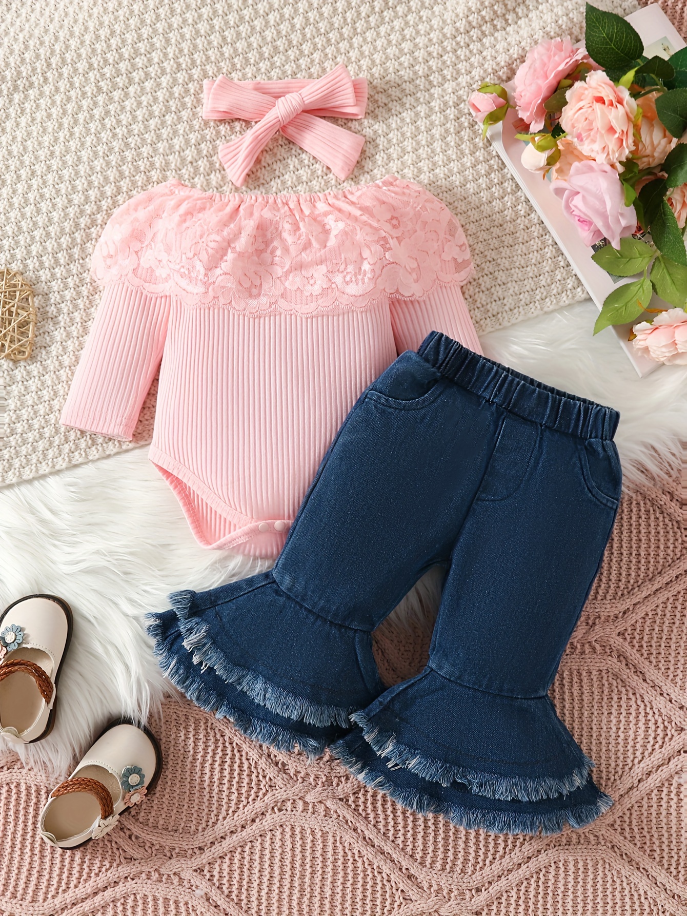 spring and autumn girls outfit featuring a ribbed lace onesie and fringed flared jeans a two piece set for infants and toddlers for outdoor Product details 0