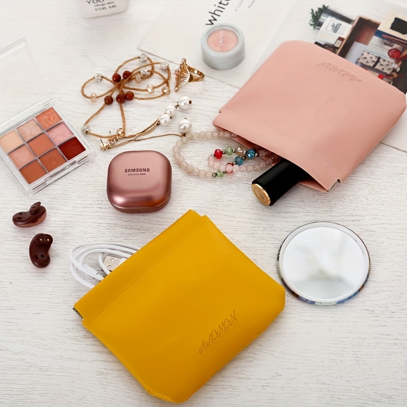 Circular Bags Women Shoulder Bags Crossbody Bags Small Round Bag Nylon  Waterproof Handbags Makeup Pouch Tote Fashion Messenger Bag Mobile Phone  Wallets Cosmetic Lipstick Perfume Make Up Organizer Makeup Storage Bags  Initial