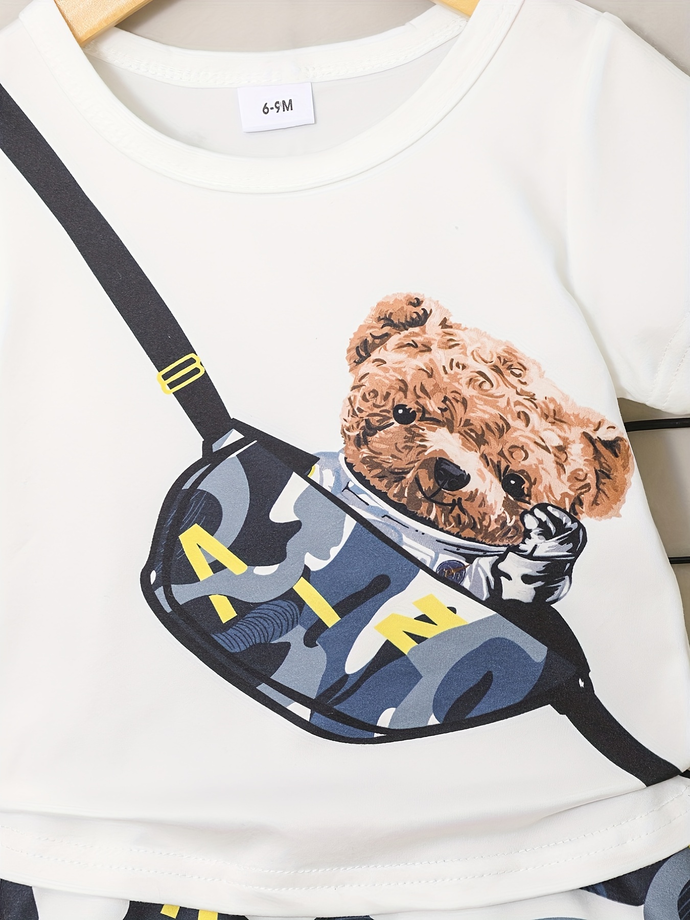 Baby Bear Print Pocket T-Shirt & Plaid Shorts