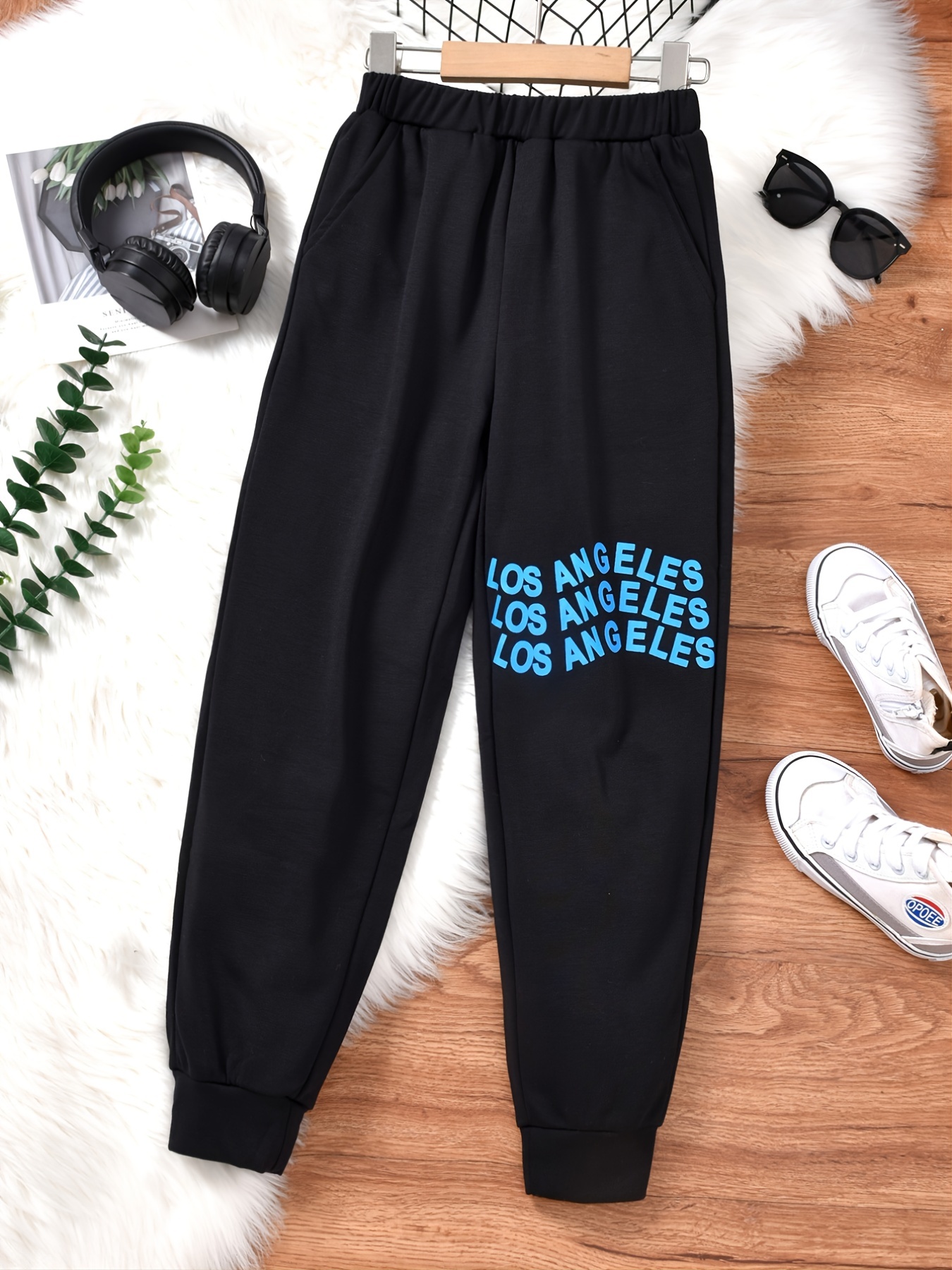 Girls Sweatpants with Letter Graphic