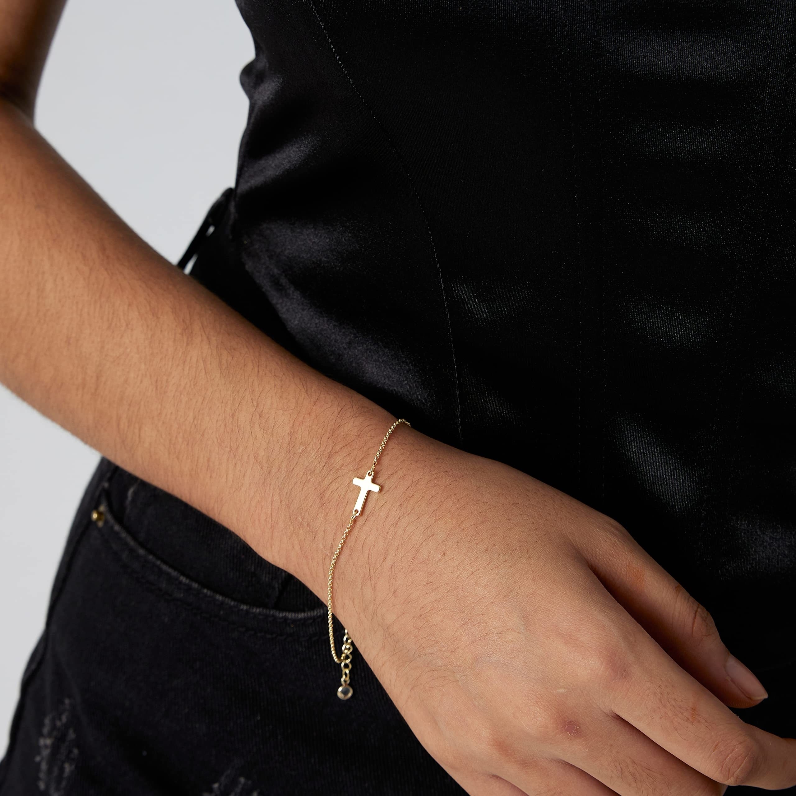 Bracelet Croix Pour Femme Fille, Argent 925 Fait Main Filigrane Bracelet  Homme Amulette Chance Chrétienne Bijoux Anniversaire[u1598] Rouge - Achat /  Vente bracelet - gourmette Bracelet Croix Pour Femme 1598 Argent Neuf - Cd