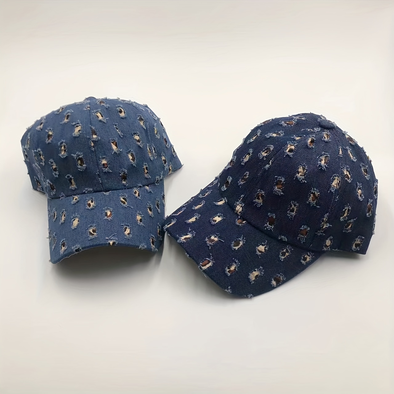 1-Pack *'s Vintage Distressed Baseball Cap with Frayed Edges Blue/White  Floral Pattern Retro Unisex Casual Hat for Casual Attire, Baseball Hat,