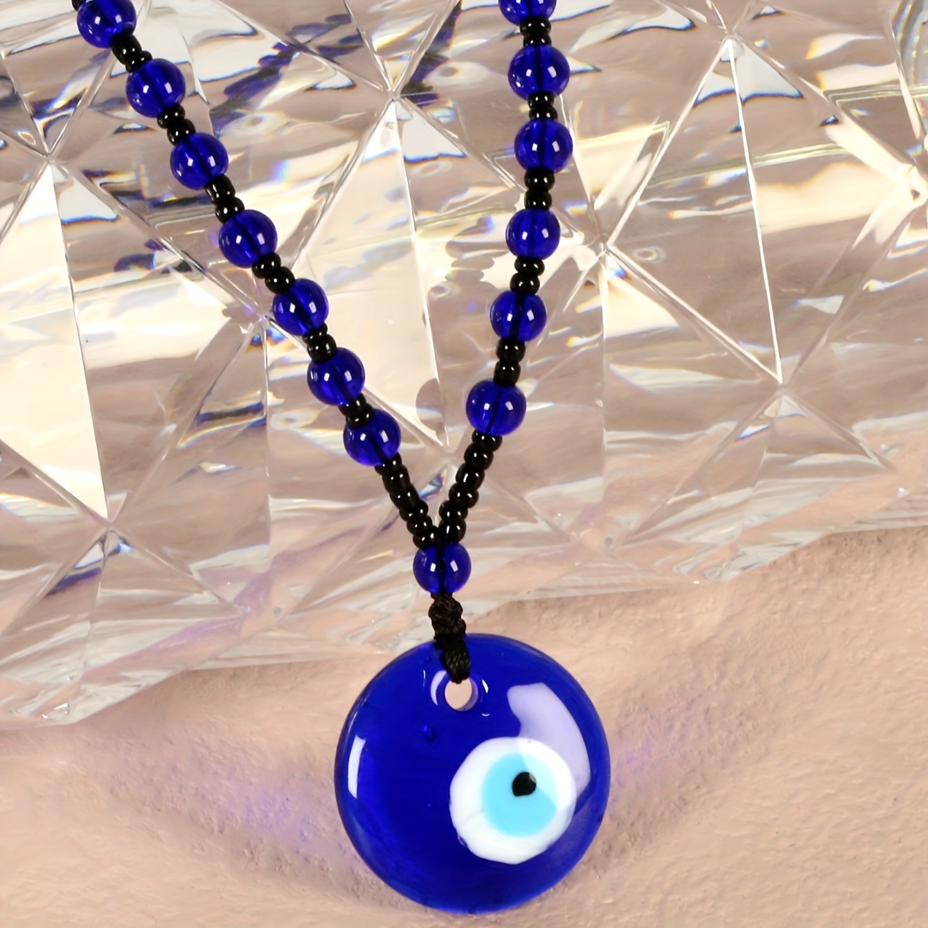 E-shop Ein Stück europäisch-amerikanischer minimalistischer Persönlichkeitsanhänger mit trendigem blauem Auge
