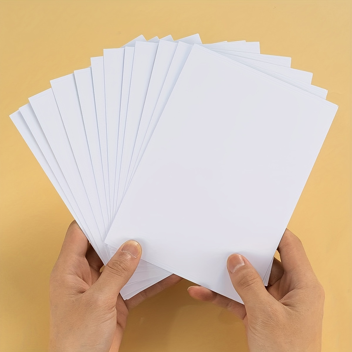 QINERSAW 400 PCS Cartes et Papier Cartonné Jaune Vert Bleu Rose Carte de  Visite Carte Viergea Peindre Couleur Carte en Papier Kraft Carte Vierge de  Carte Postale pour Message Signet : 