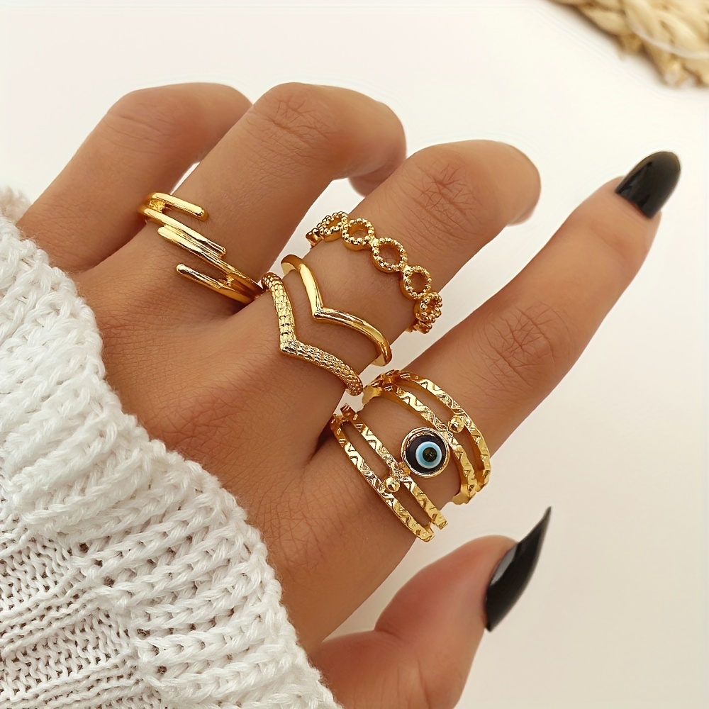 Stylish rings for on sale women