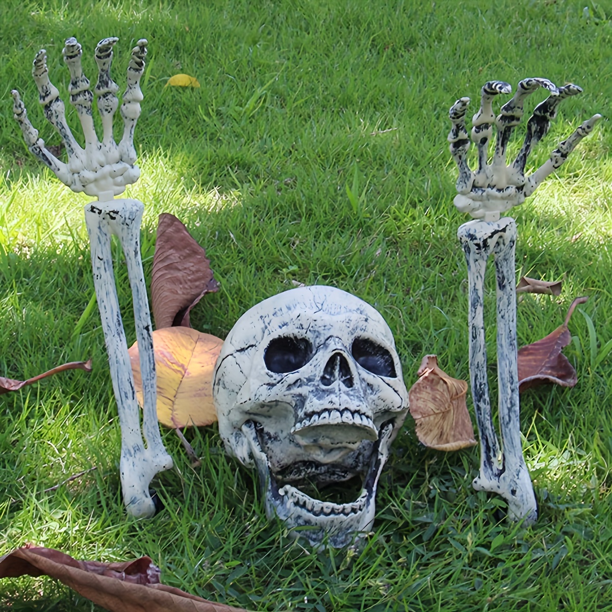 3pcs Halloween Insert Skull Skeleton Set, Ghost Festival Decoration Props,  Human Plastic Skeleton, Skull Head Hand Resin Ornament Decor, Gothic Decor