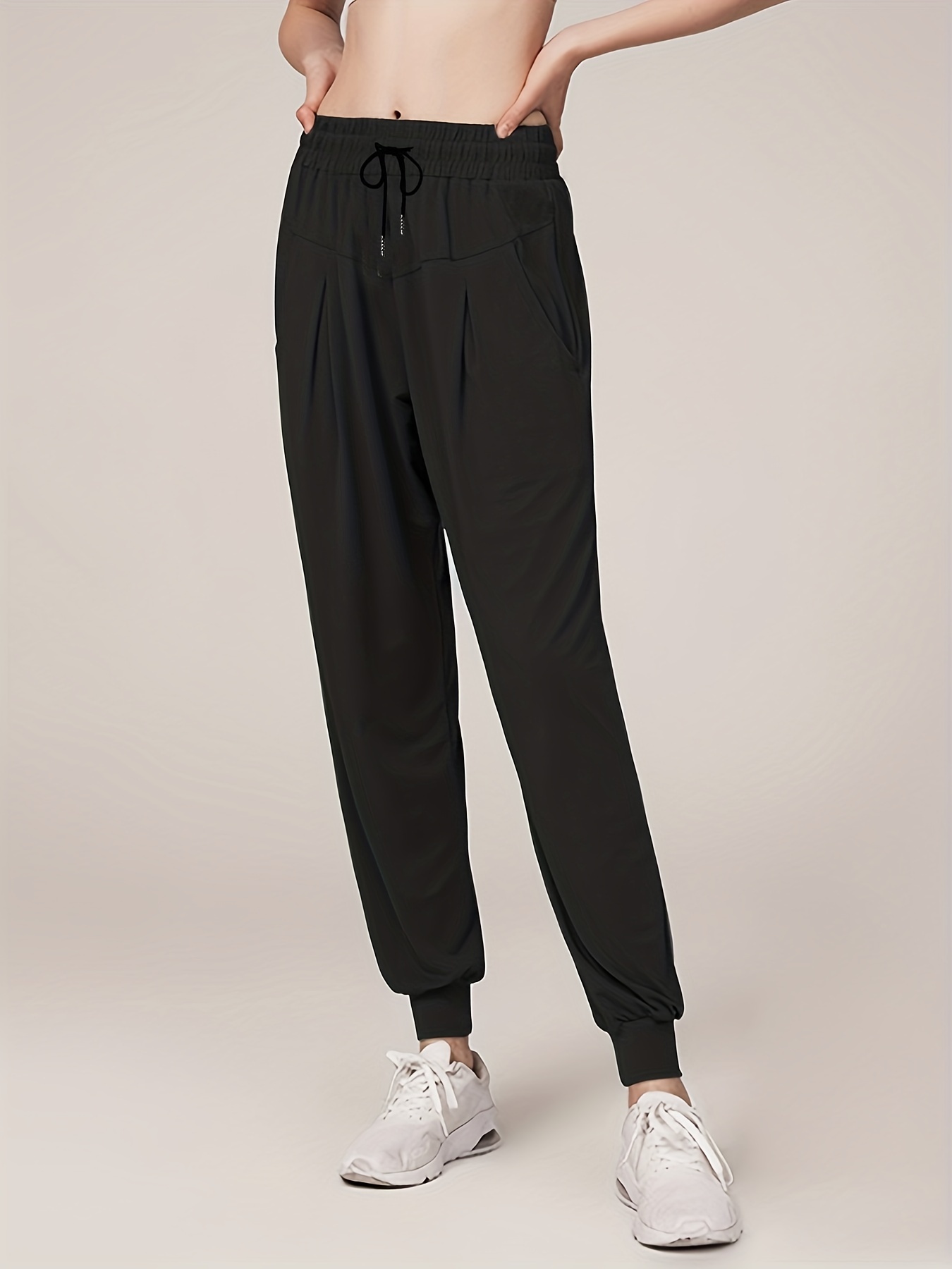 Buy the Lululemon Women's Loose Fit Drawstring Active Wear Pants Size 6