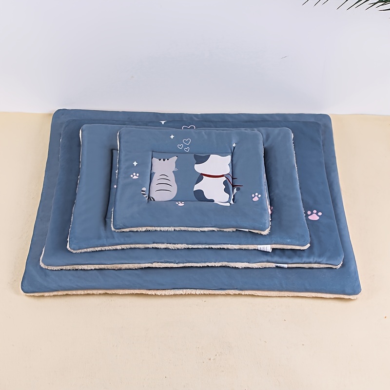 

Double Layer Thickened Cute Animal Pattern Pet Mat Suitable For Small And Medium Cats And Dogs, Comfortable Dog Sleeping Pad Plush Mattress