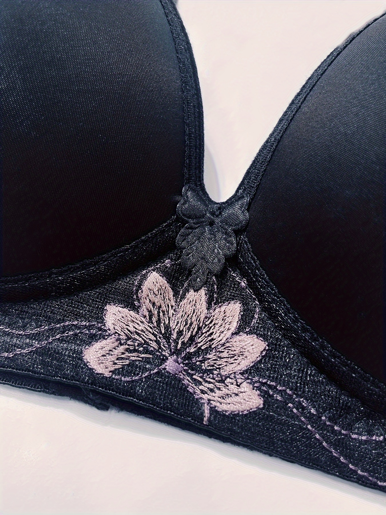 Floral Embroidery Push-Up Bra
