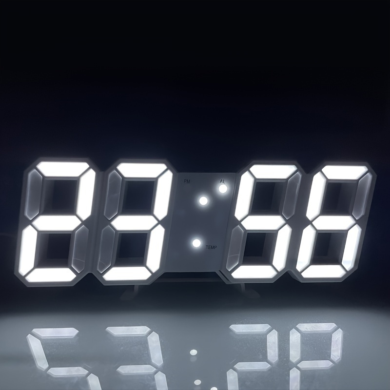 Reloj despertador, reloj digital, reloj de pared pequeño, funciona con  pilas, brillo LED ajustable de 3 niveles, modo nocturno tenue, 12/24 horas