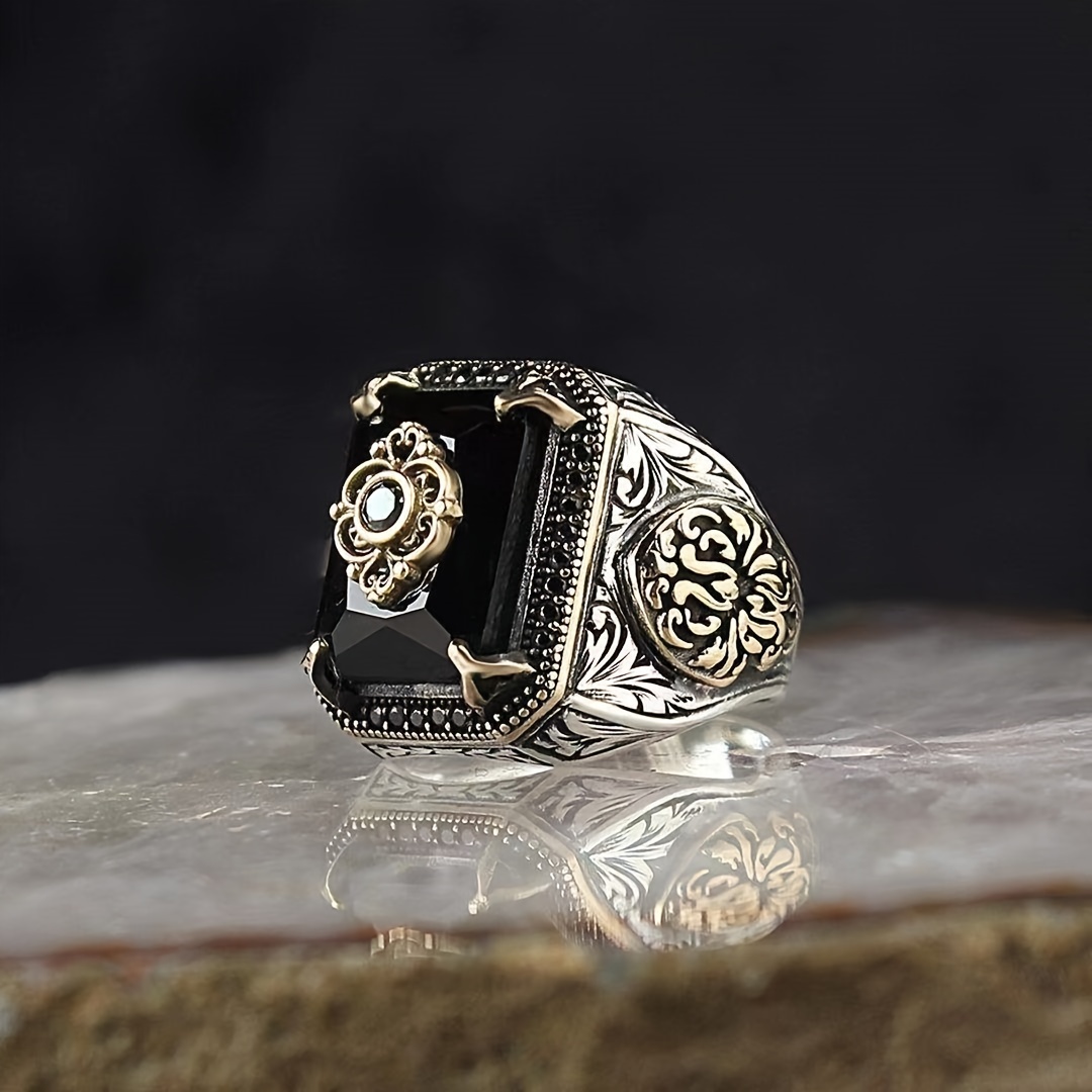 Men's Retro Carved Ring with Inlaid Zircon, Party Wear