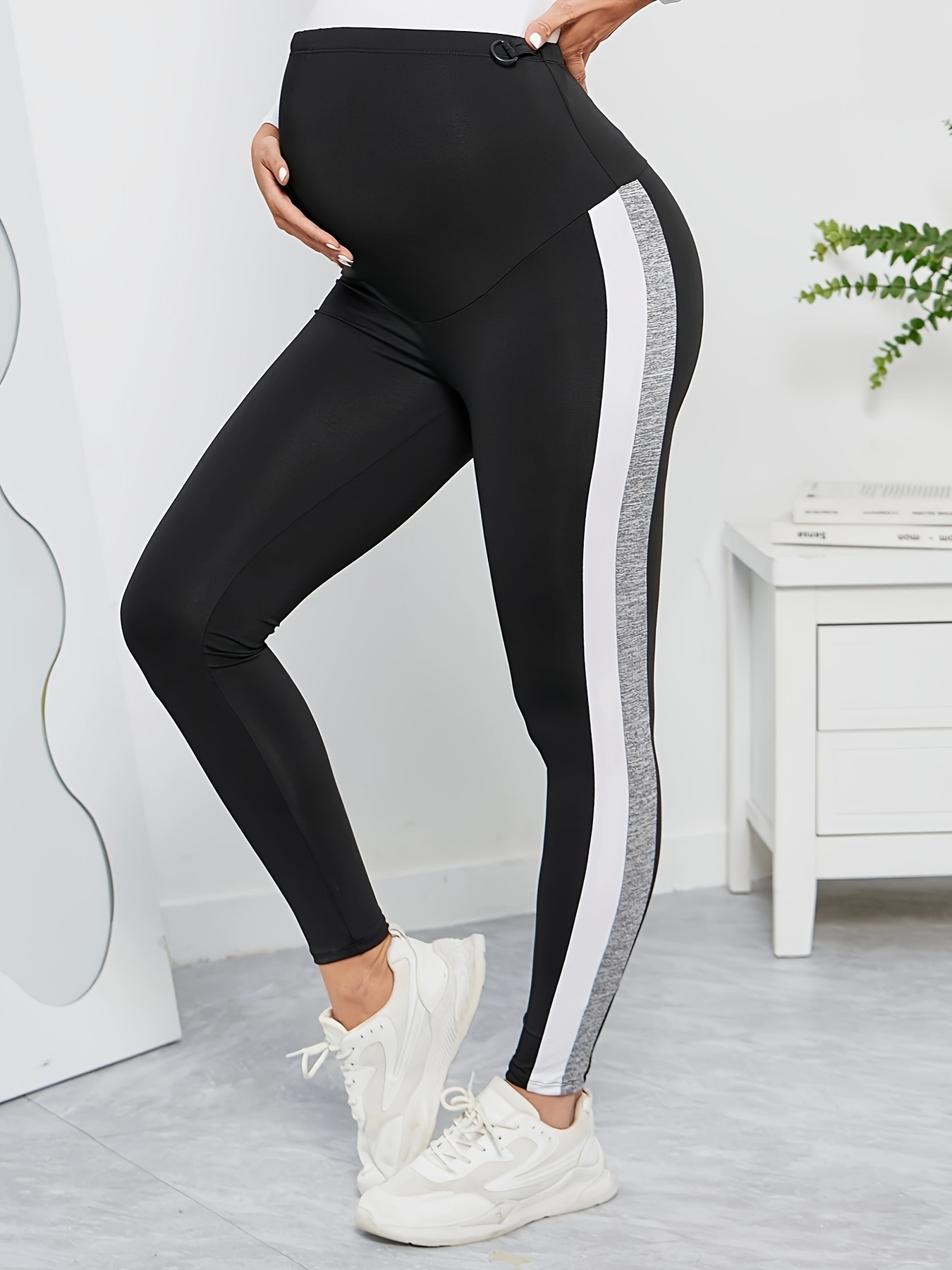 Enerful Womens Maternity capri Leggings Over the Belly Pregnancy Active  Wear Athletic Yoga Pants with Pockets