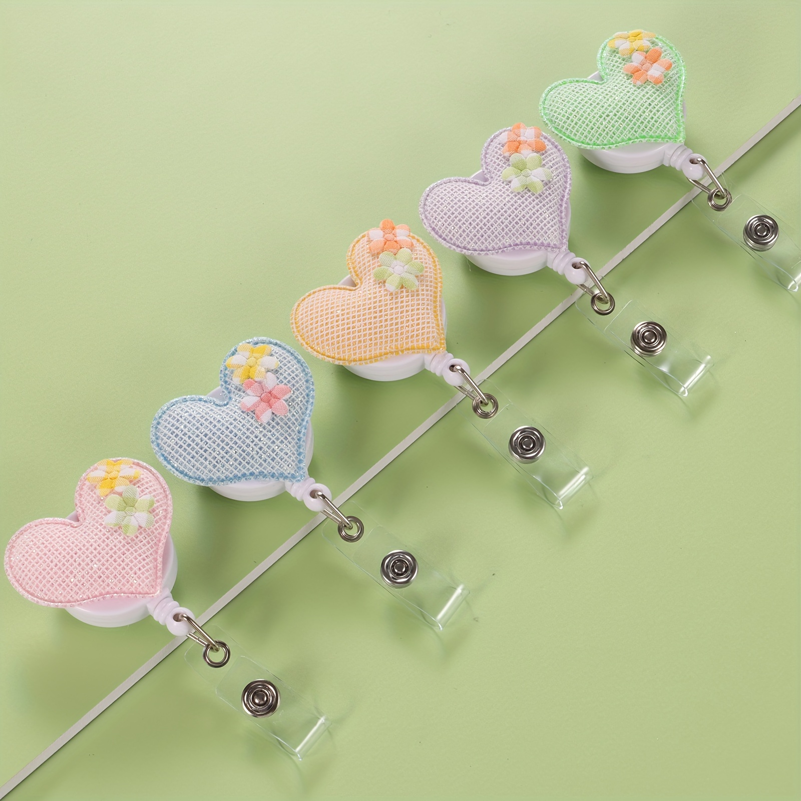 5pcs Retractable Badge Holders. Cartoon Cute Retractable Badge Reel, Badge  Reel Holder for Children and Nurses, Clip-on Name Badge Holder for Office 1