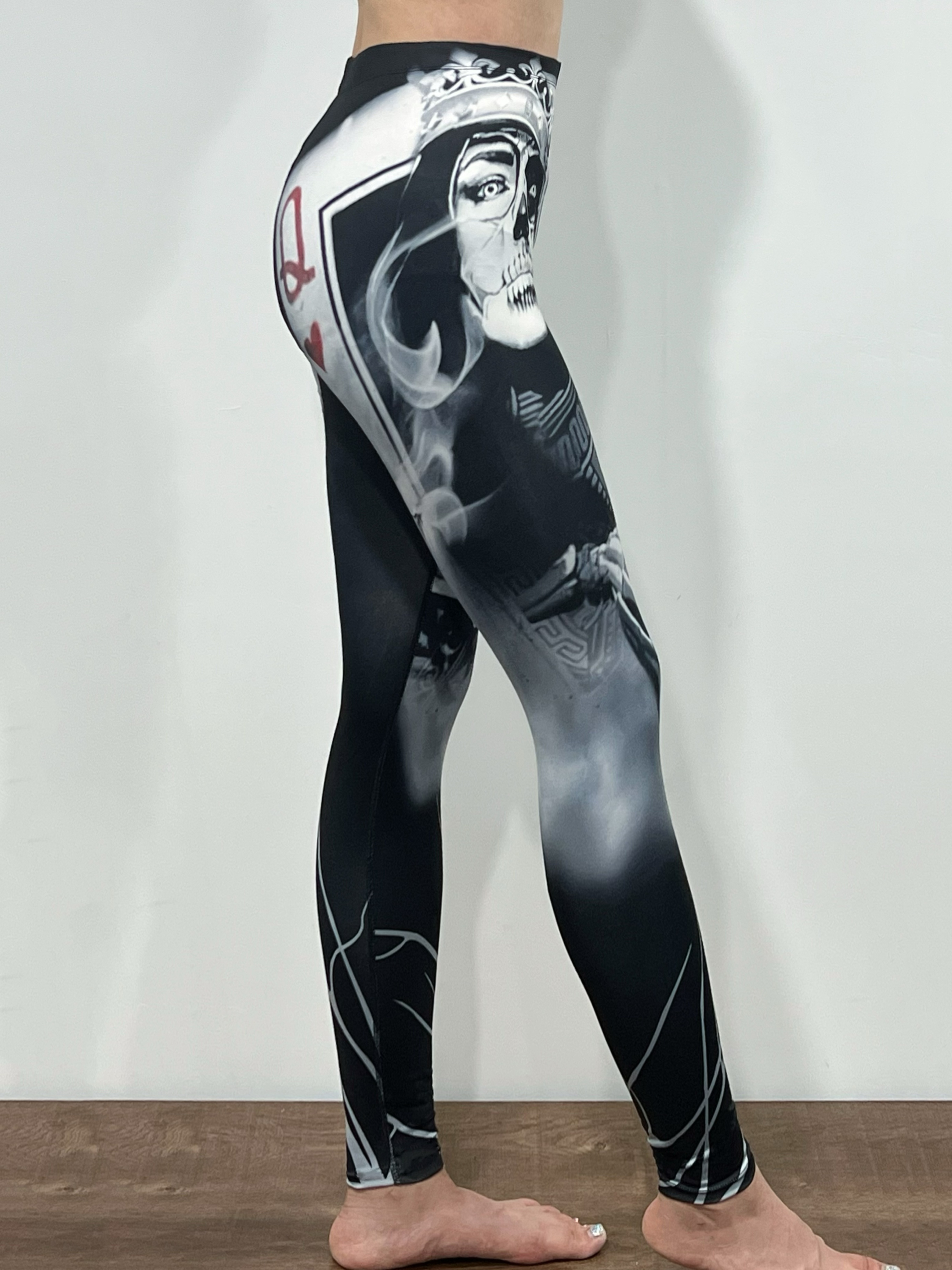 Skull clearance workout leggings