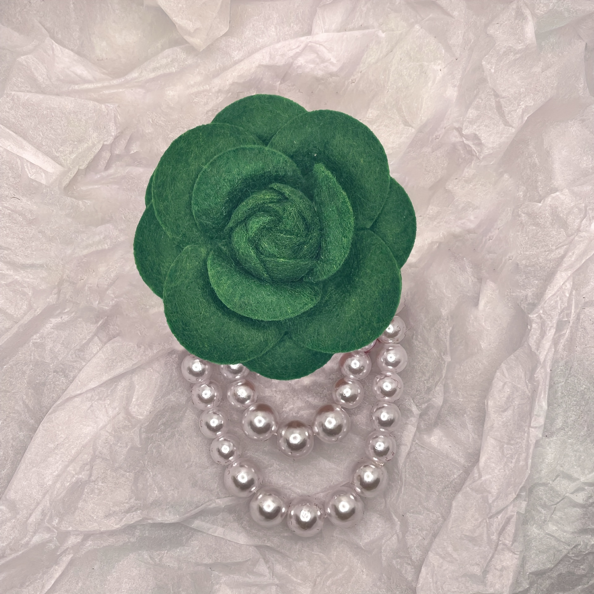 New Pearl Fabric Camellia Flower Brooch Pins Elegant Corsage