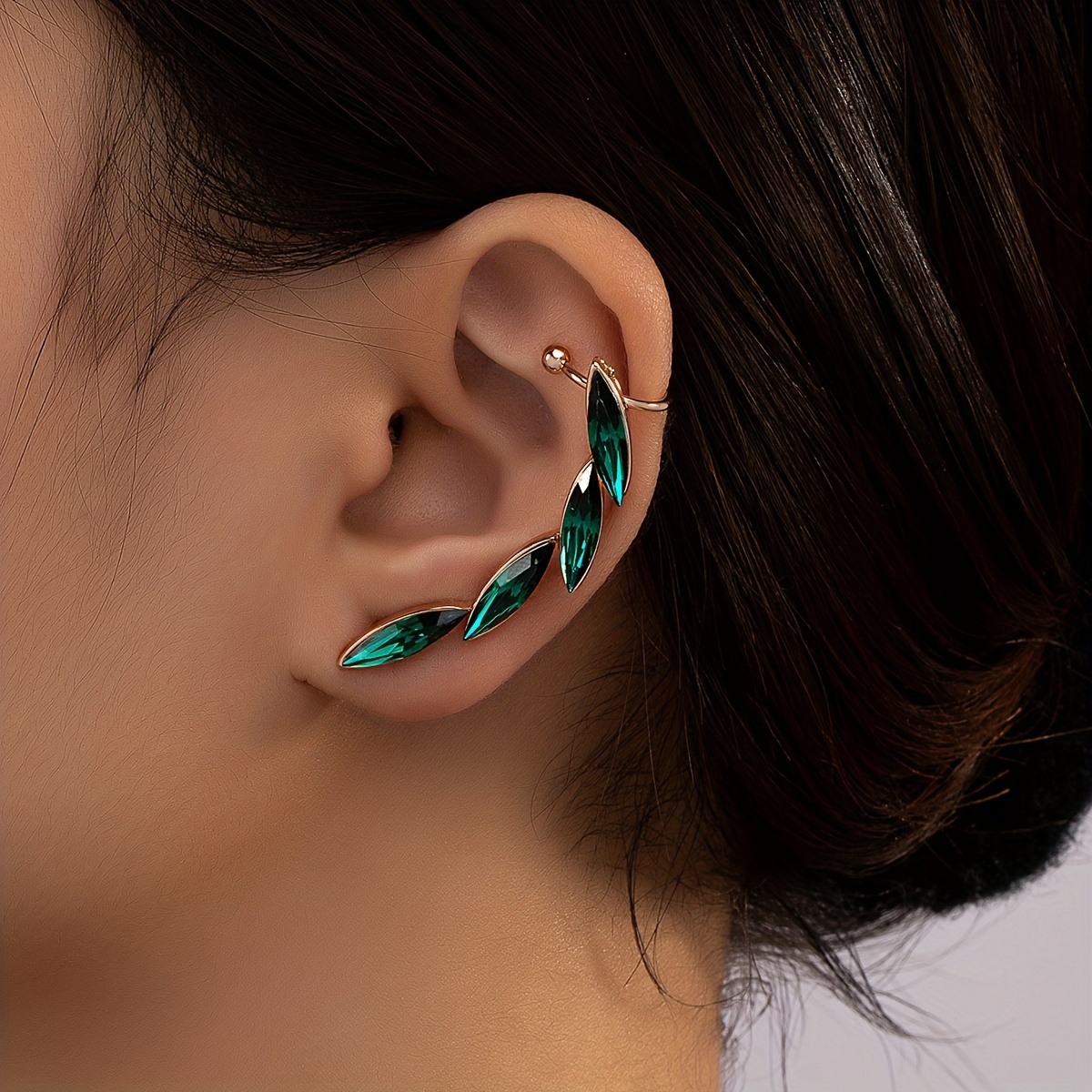 Emerald Synthetic Gems Decor Retro Stud Earrings