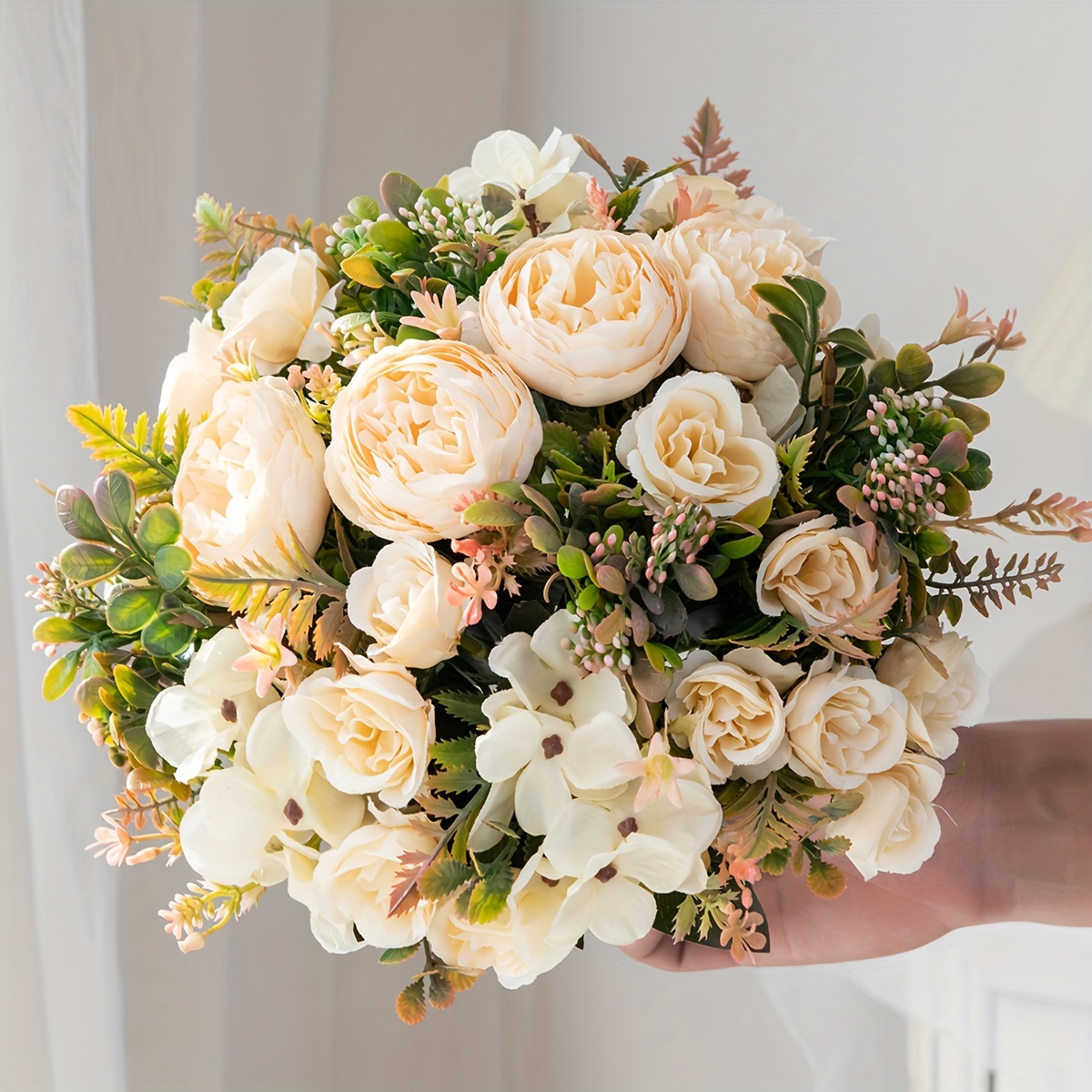 Composizione di rose rosse al tocco reale, centrotavola finto artificiale,  fiori dal tocco naturale in vaso di vetro, decorazione per la casa,  composizione floreale blu Parigi -  Italia