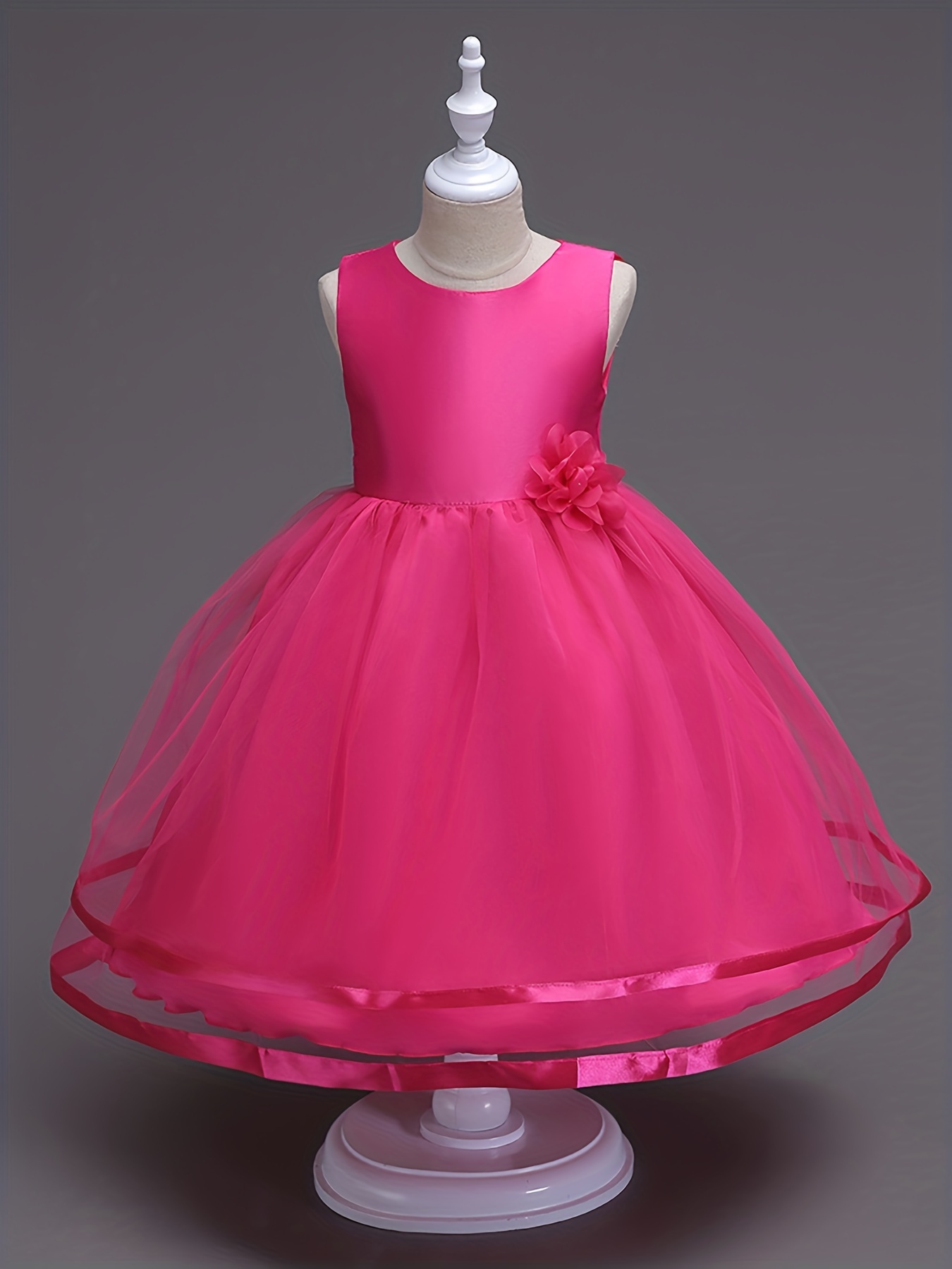 Girls Sleeveless Mesh Princess Dress With Flower Decor