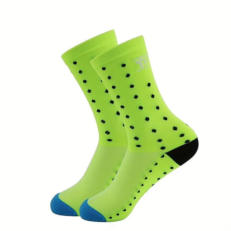 Nylon on sale athletic socks