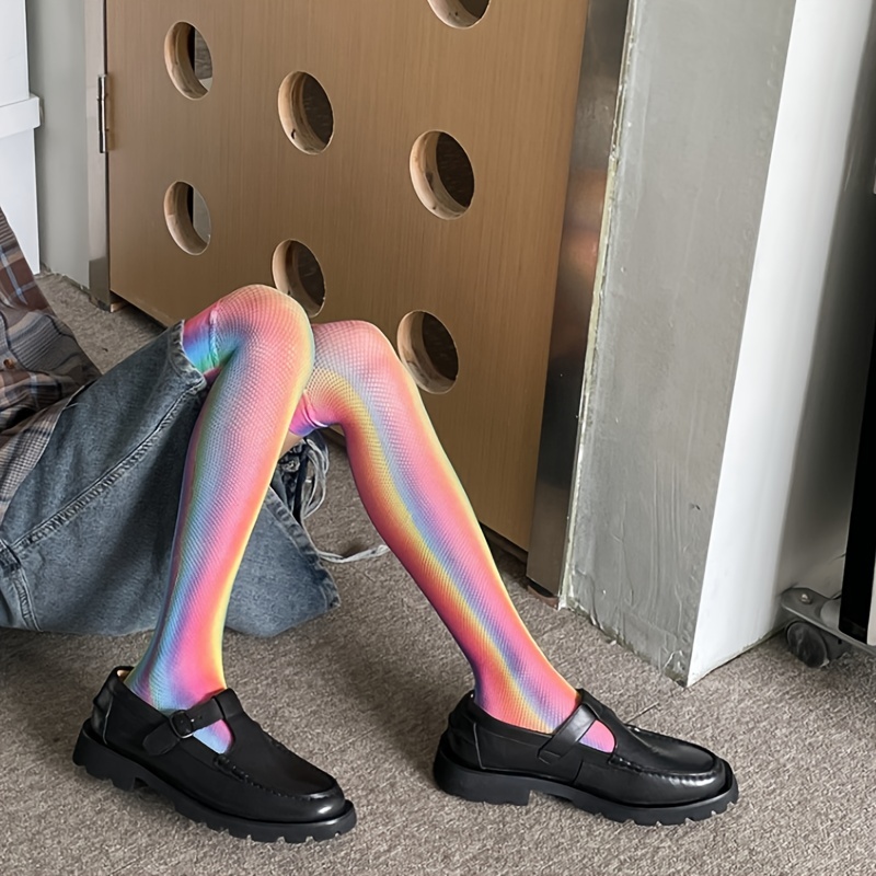  EYHLKM Calcetines largos de color arcoíris para mujer, calcetines  altos hasta el muslo, medias sexys hasta la rodilla, calcetines divertidos  para fiesta (color C, tamaño: 20.9 in) : Ropa, Zapatos y