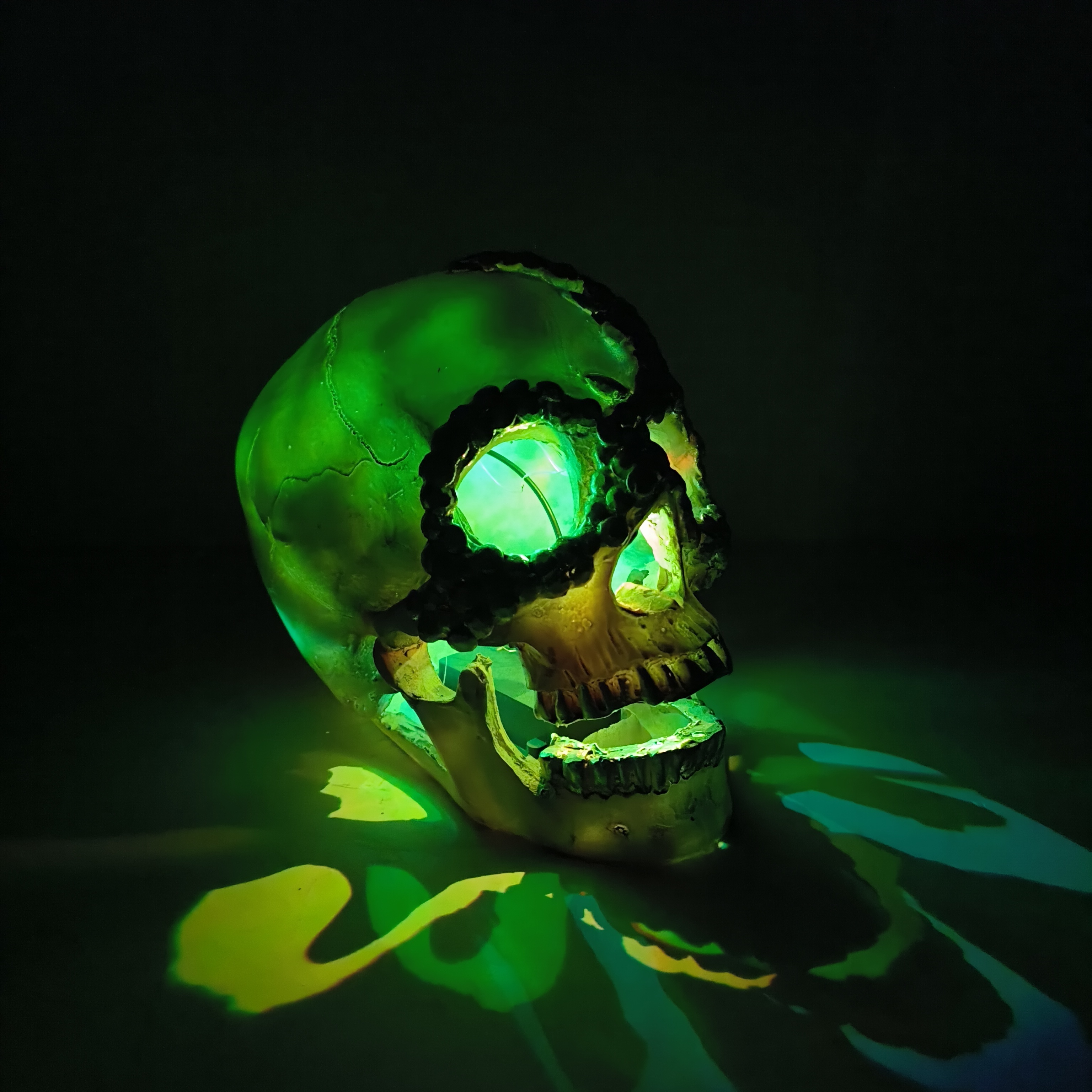1pc halloween skull decoration lamp undead skull ornament lamp party event decoration light outdoor indoor lighting details 4