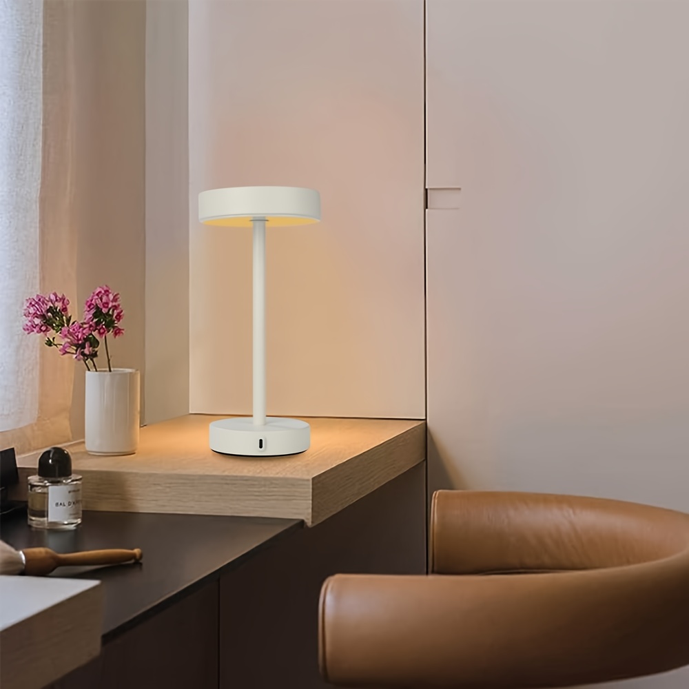 Lampe de table sans fil rechargeable, lampe de bureau LED en métal design  charge usb, 3 modes de couleur, pour chevet, exterieur, terrasse,  restaurant
