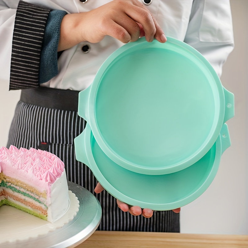 Why Cake Pans and Molds Are Important
