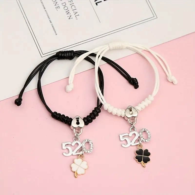 Fashion Black Four-Leaf Clover Key And White Lock Lover Necklace