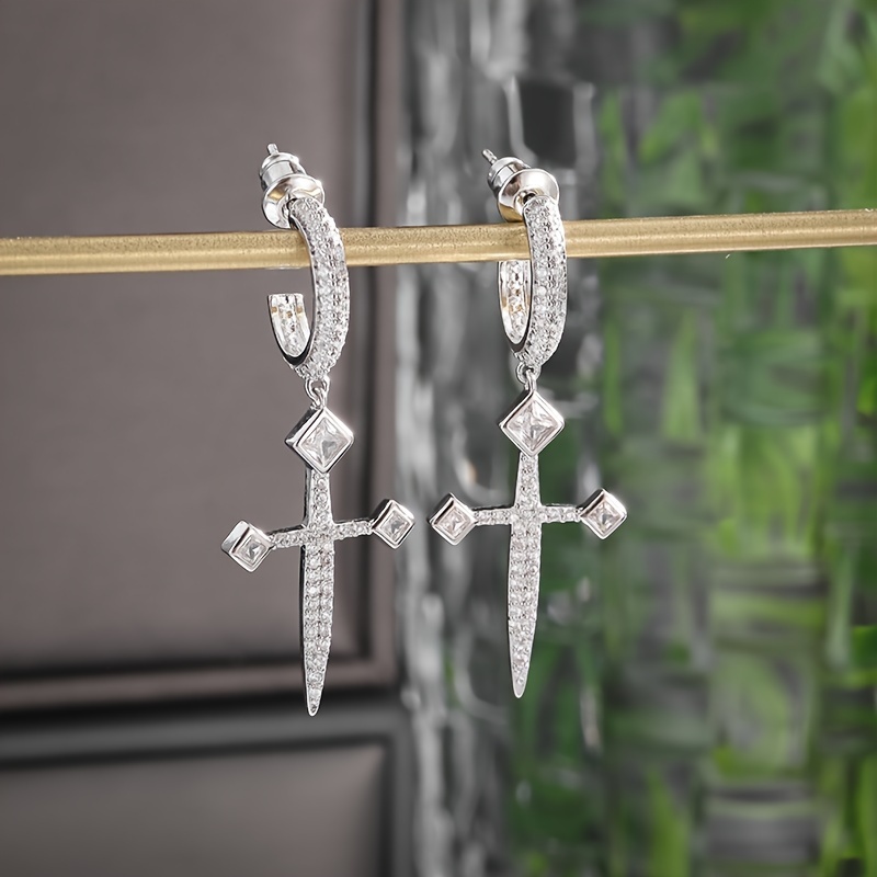 L2JKINC Men's Black & Blue Iced Cubic Zirconia Cube Hip Hop Micro Pave Kite Earrings – Surgical Steel