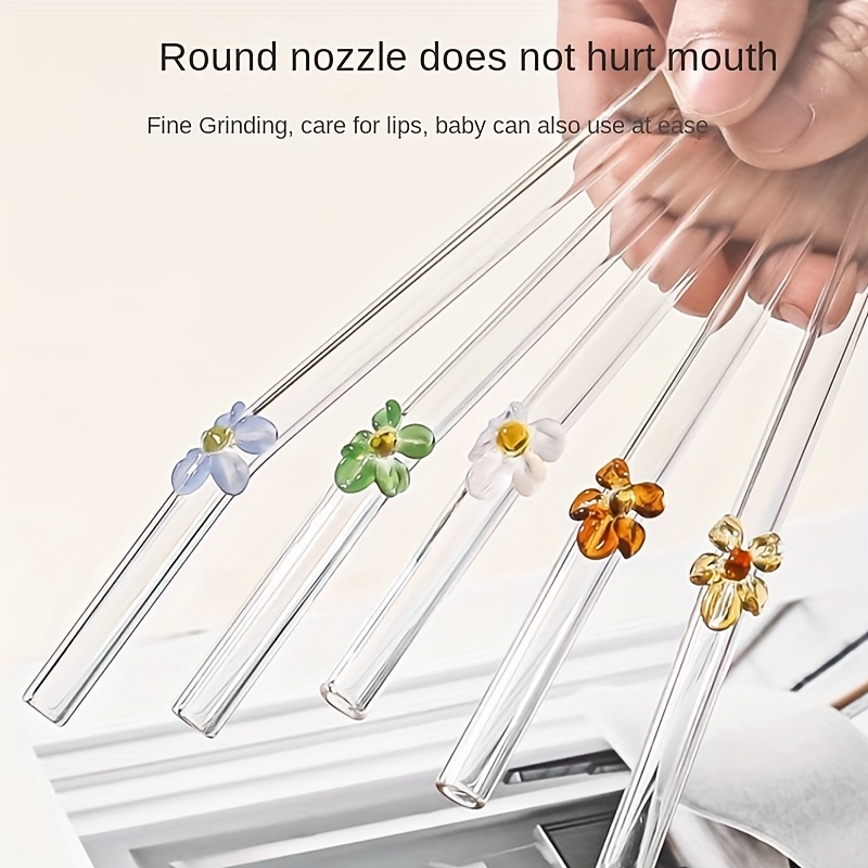  Reusable Glass Straw Shatter Resistant, Clear Glass Straws with  Flowers, Cute Glass Straws for Smoothies and Normal Liquid Drinks, 6 Bent  Straw with 2 Cleaner Brush : Home & Kitchen