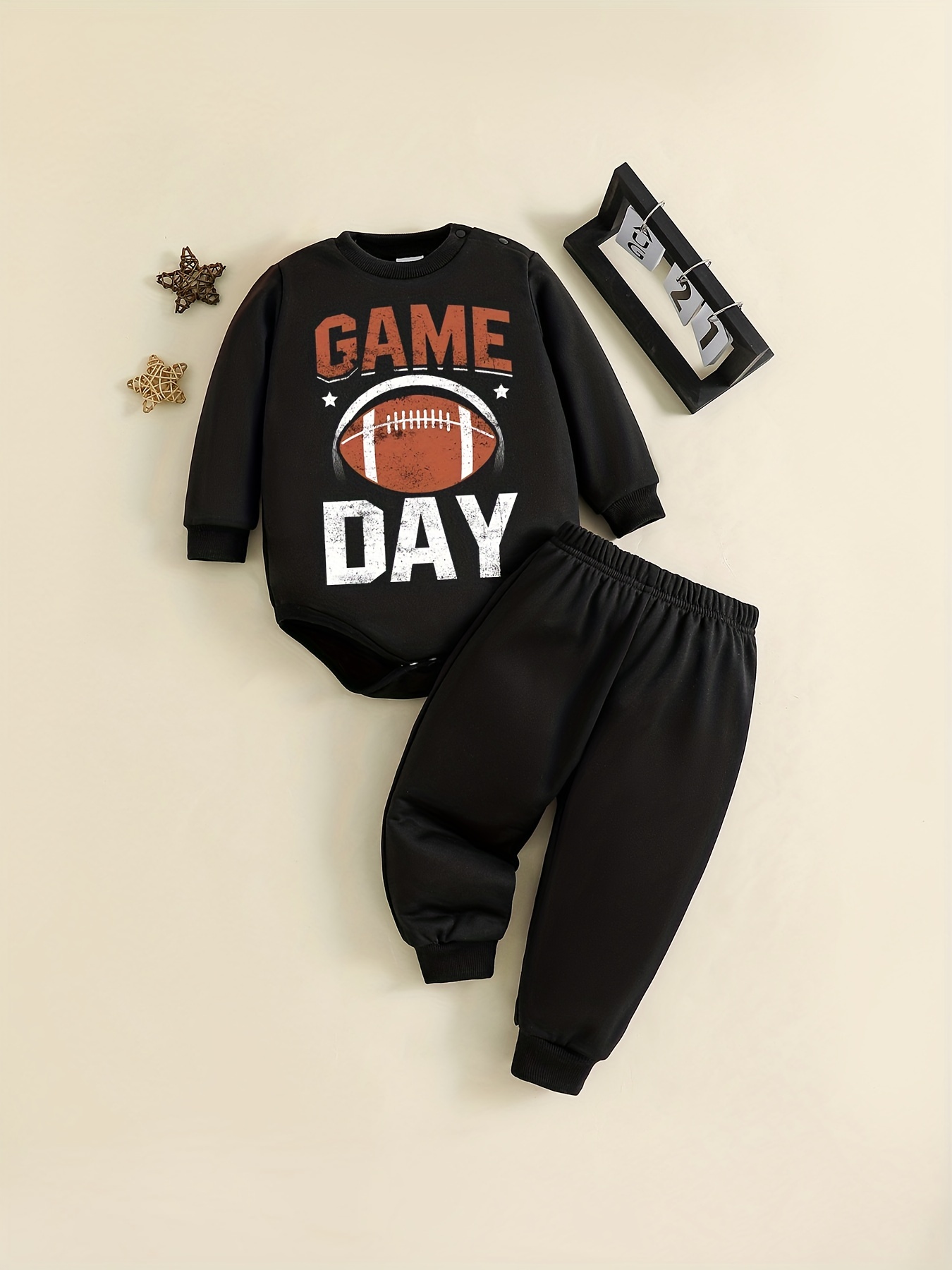 spring fashion, casual outfit, baseball game outfit, basketball